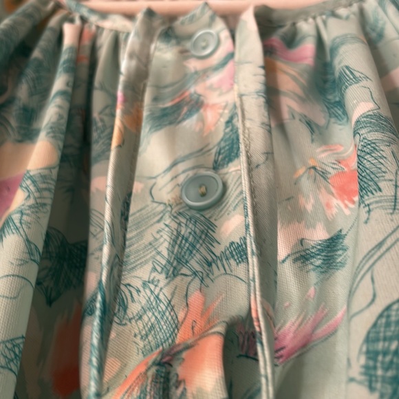 Vintage mint green floral short sleeve button down blouse with neck tie - Picture 5 of 7